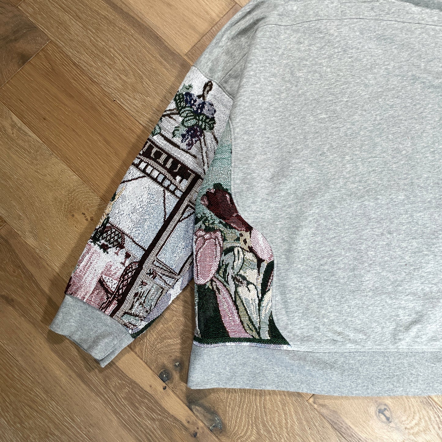 “Garden Flow” Sweatshirt